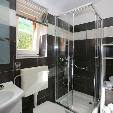 Vacation Silvy Holiday home Dobrec